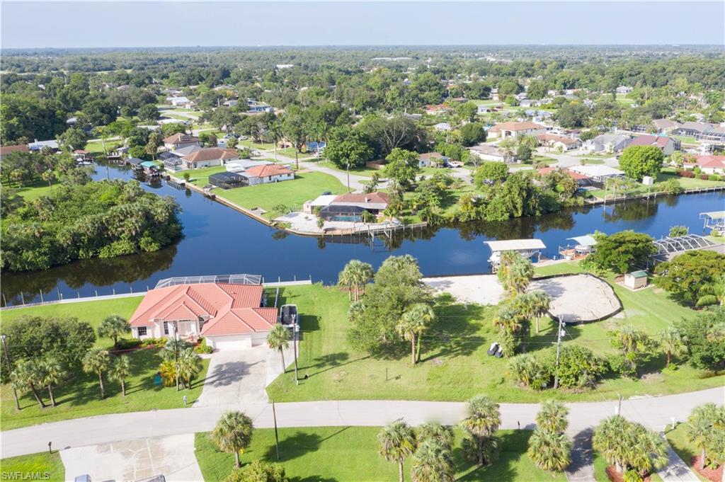 FORT MYERS SHORES - Land