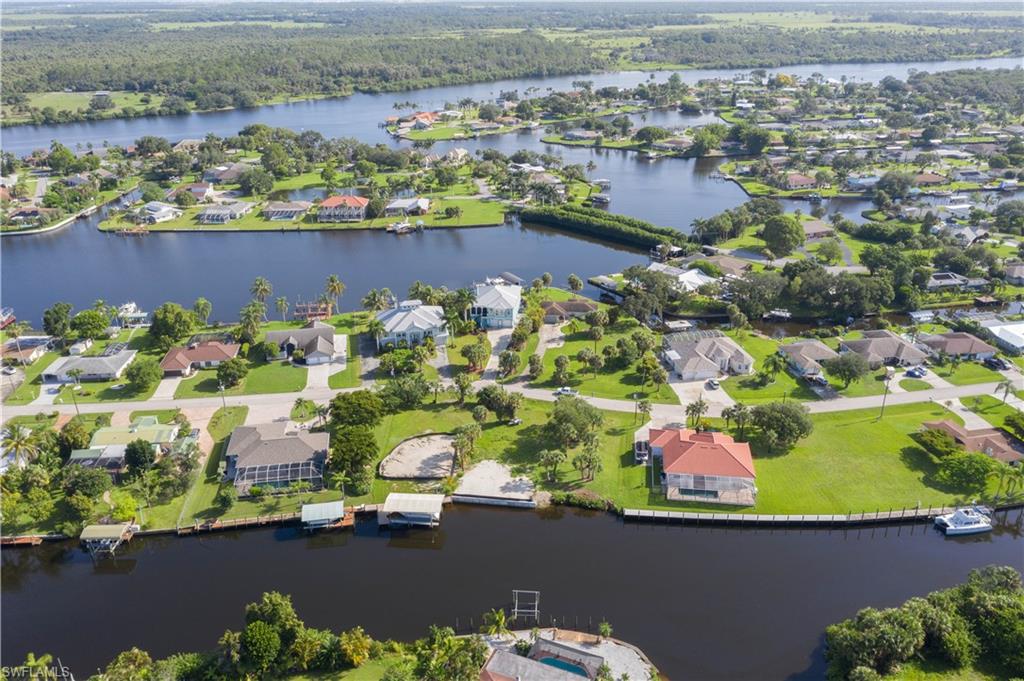 FORT MYERS SHORES - Land