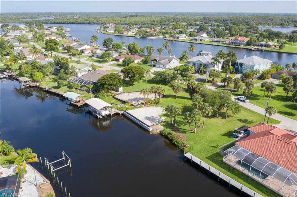 FORT MYERS SHORES - Land