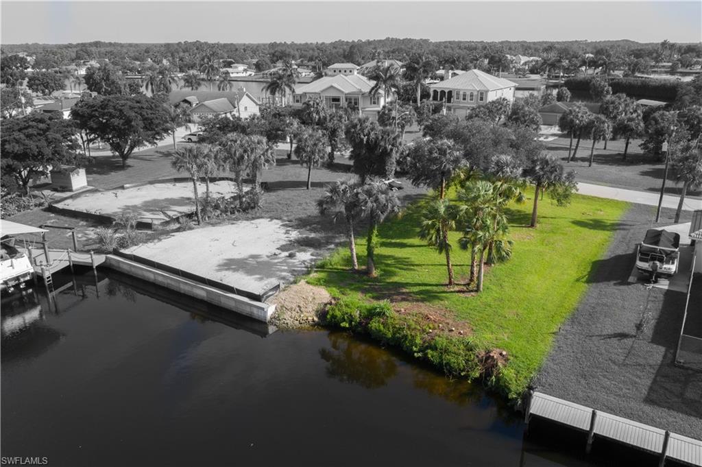 FORT MYERS SHORES - Land