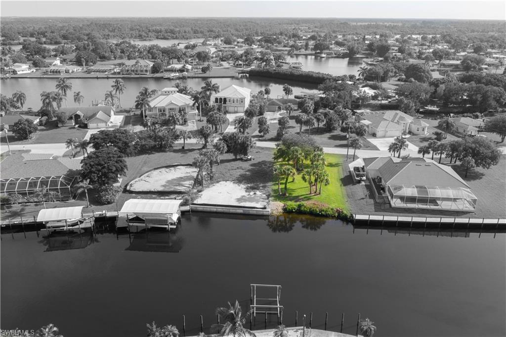 FORT MYERS SHORES - Land