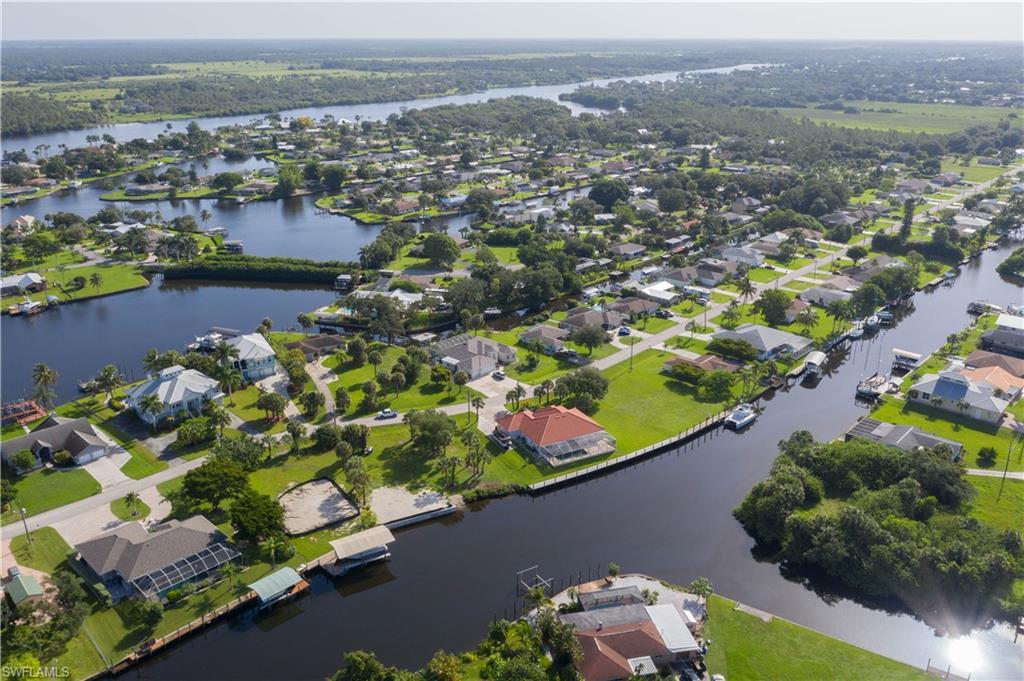 FORT MYERS SHORES - Land