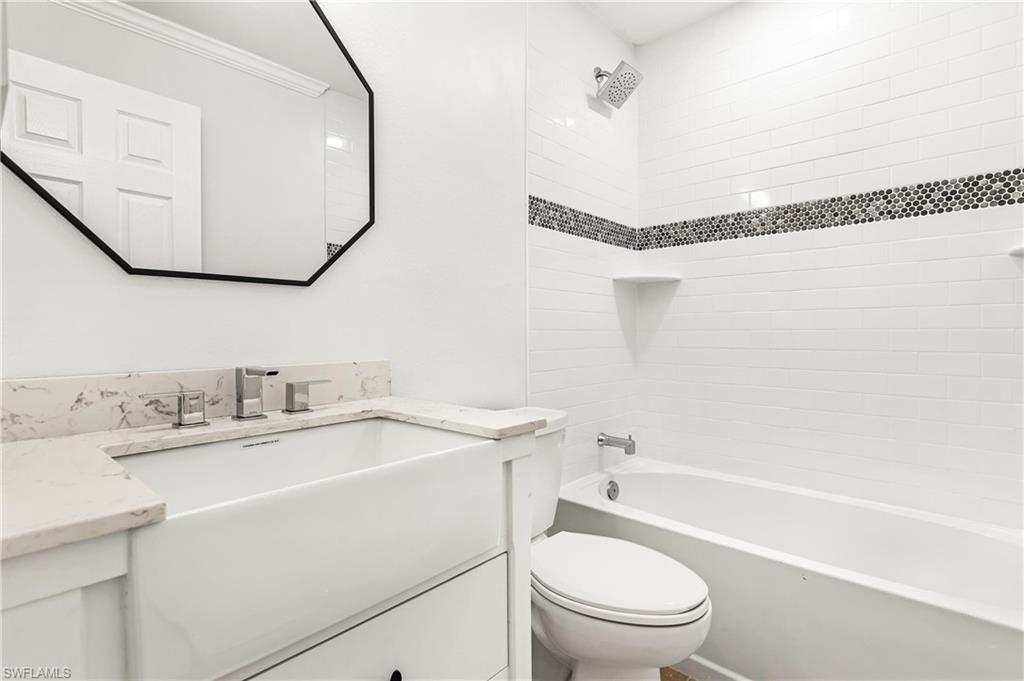 TOWN AND RIVER - Residential