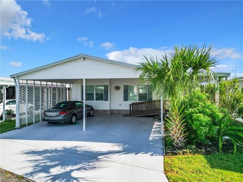 Manufactured Home in NAPLES FL 23 Amethyst AVE.jpg