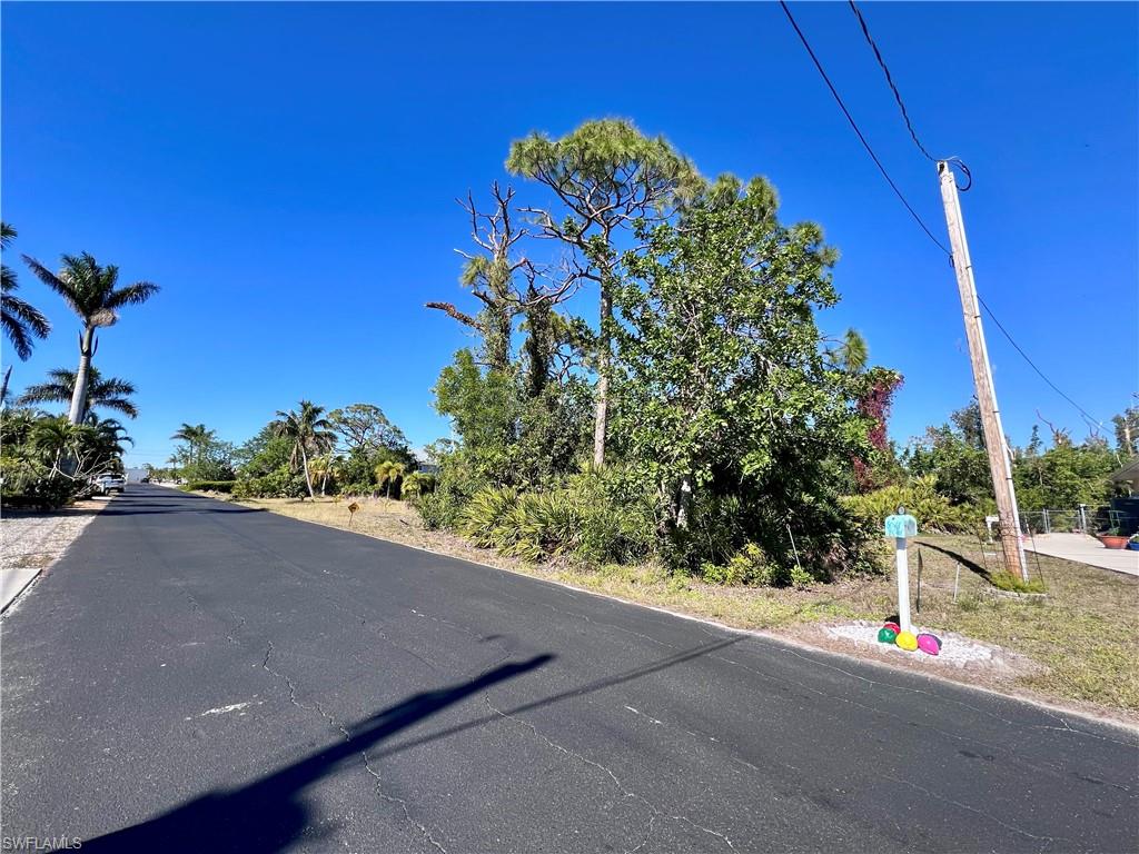 MANATEE BAY UNRECORDED SUBDIVISION - Land