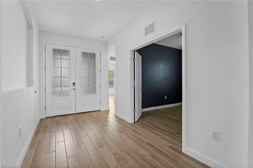 VALENCIA COUNTRY CLUB - Residential Lease