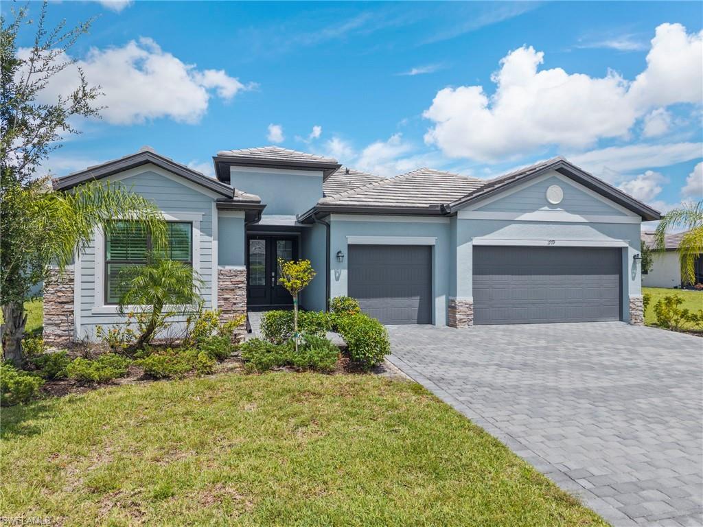 VALENCIA COUNTRY CLUB - Residential Lease