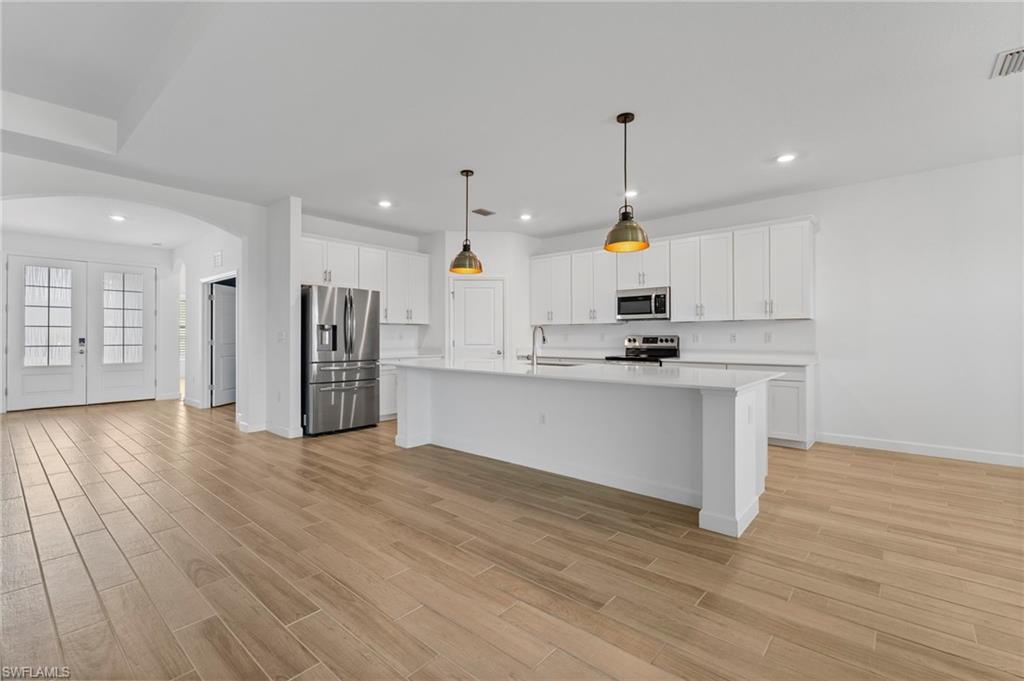 VALENCIA COUNTRY CLUB - Residential Lease