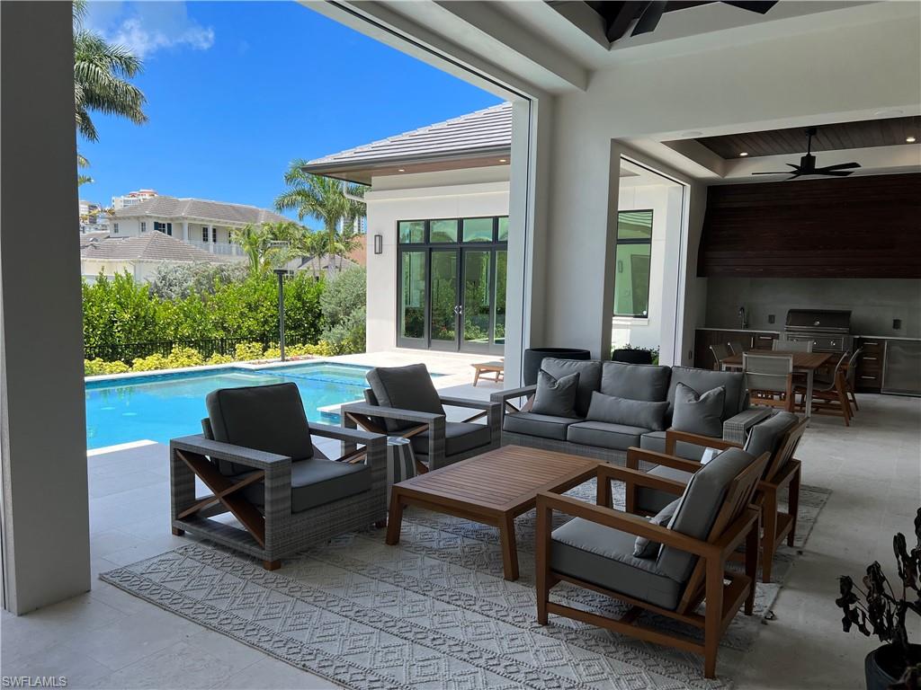 PARK SHORE - Residential