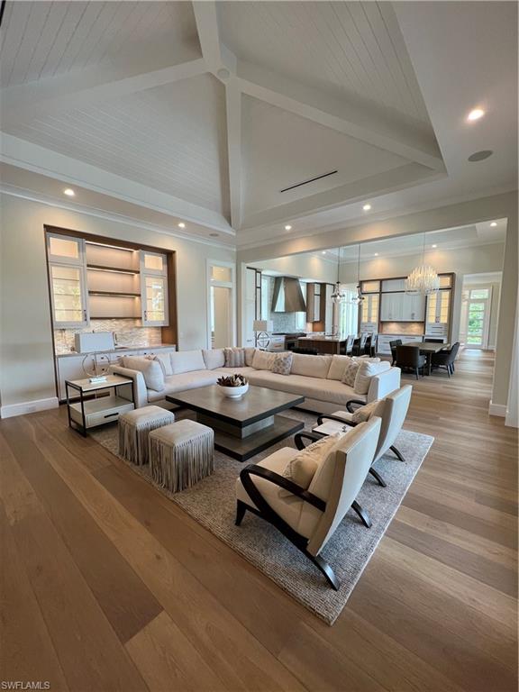 PARK SHORE - Residential