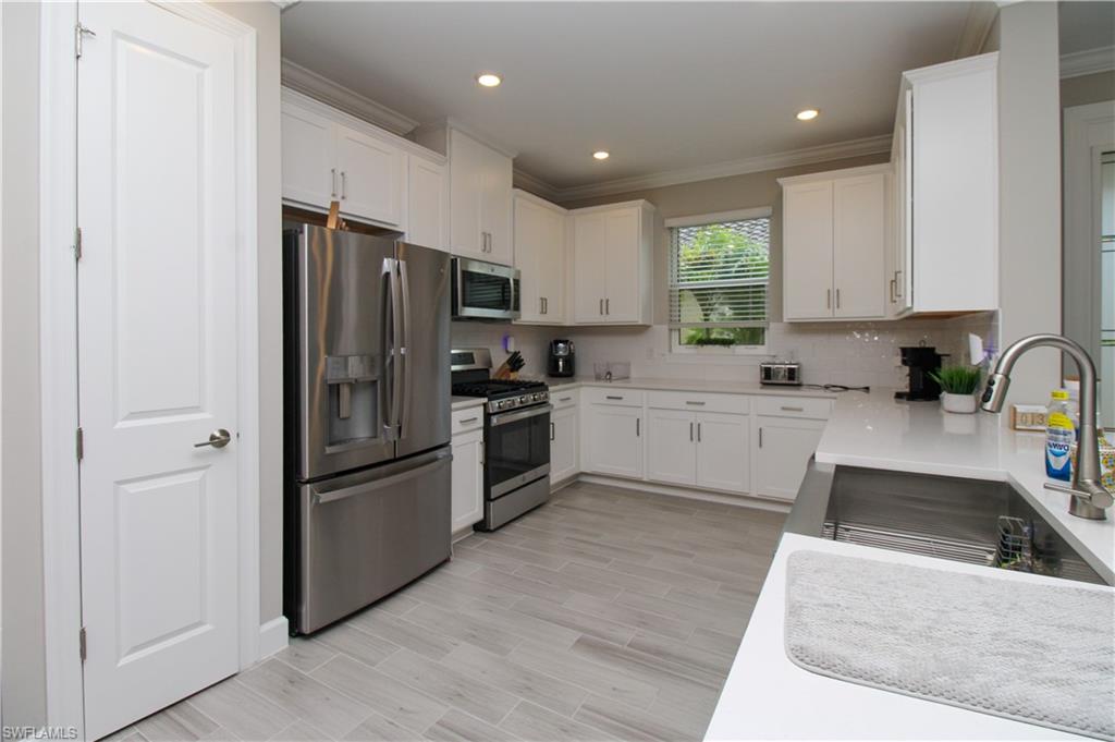 ESPLANADE BY THE ISLANDS - Residential Lease