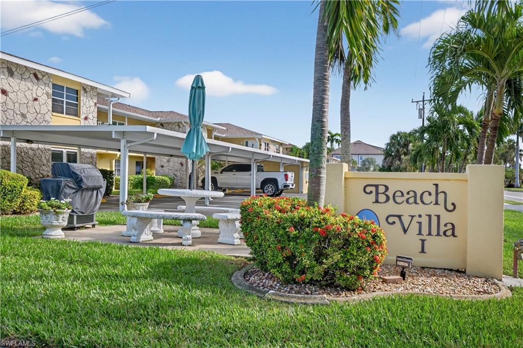 BEACH VILLA CONDO - Residential