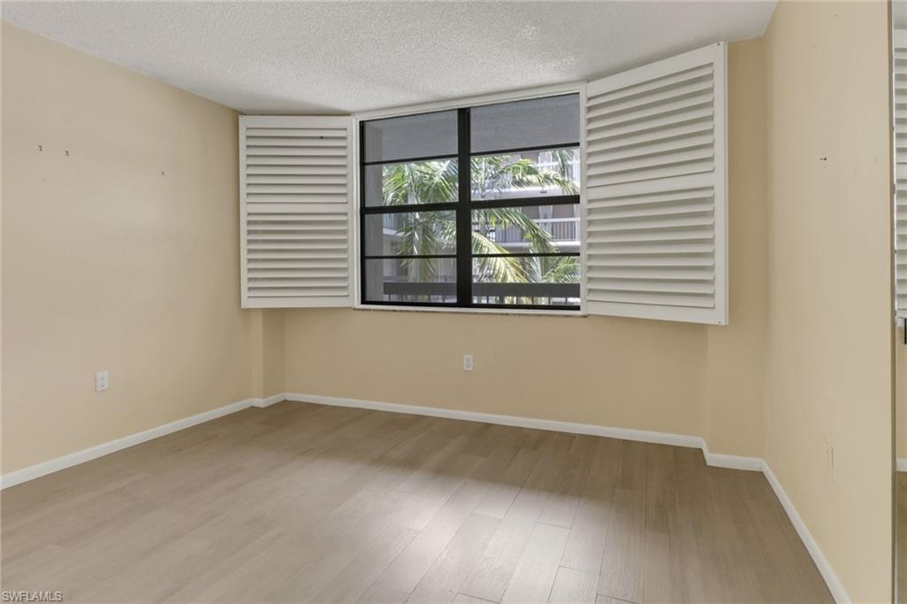 SOUTH SEAS - Residential