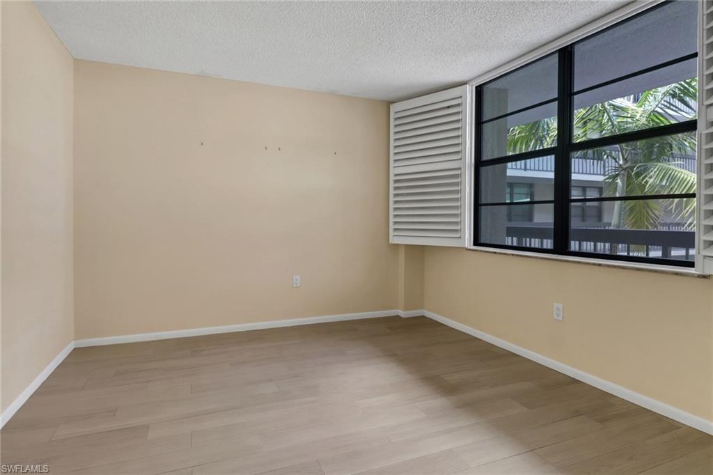 SOUTH SEAS - Residential