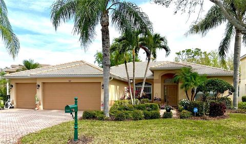 Single Family Residence in NORTH FORT MYERS FL 3041 Turtle Cove CT.jpg