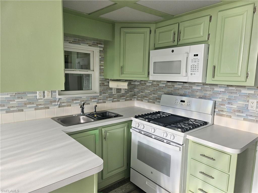 ENCHANTING SHORES - Residential