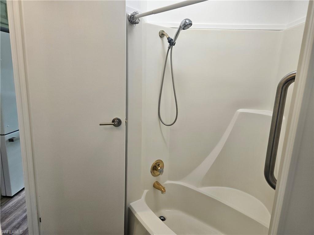 ENCHANTING SHORES - Residential