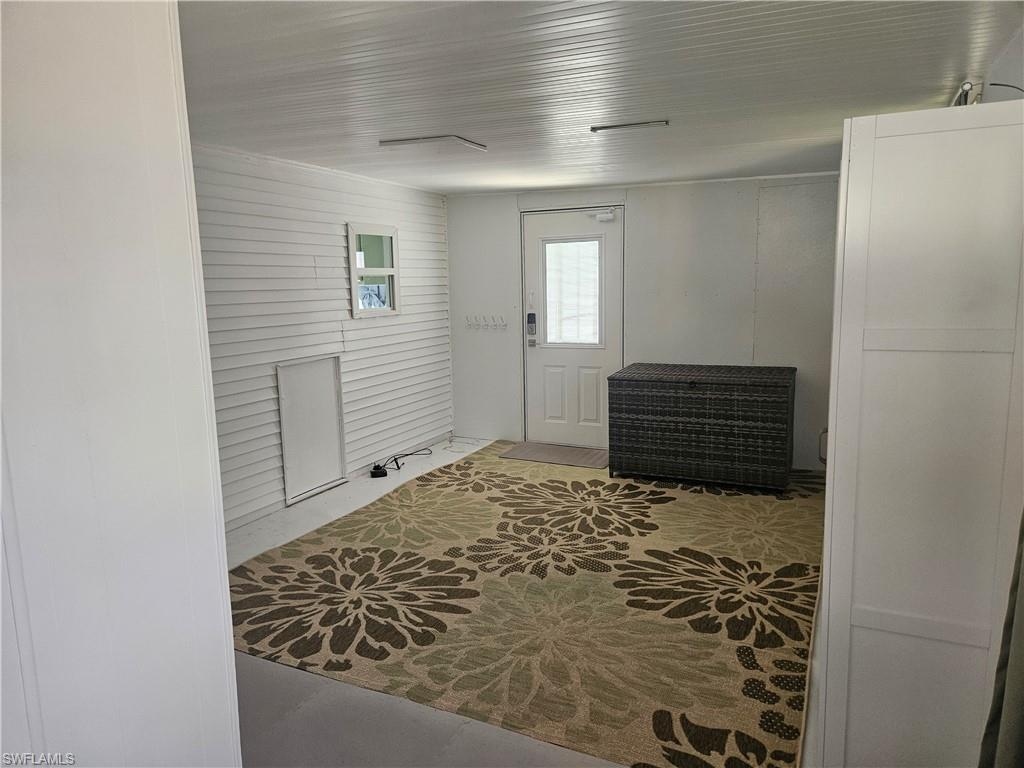 ENCHANTING SHORES - Residential