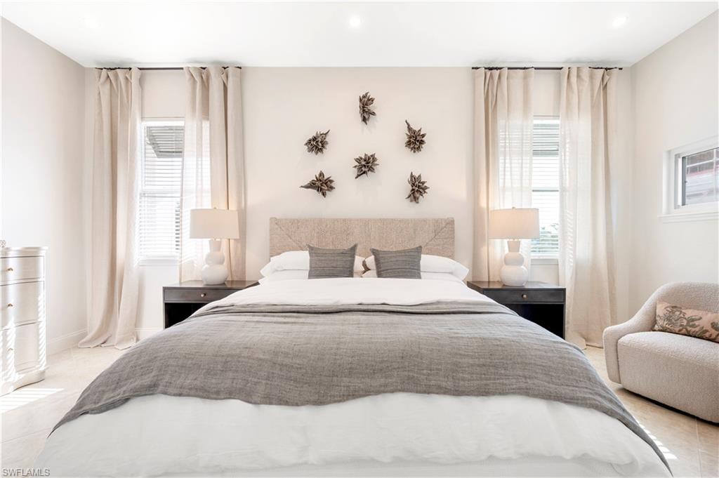 LITTLE HICKORY SHORES - Residential