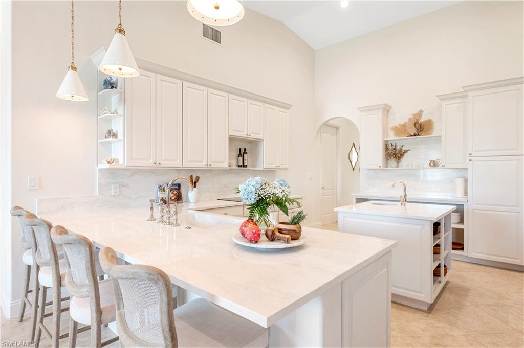 LITTLE HICKORY SHORES - Residential