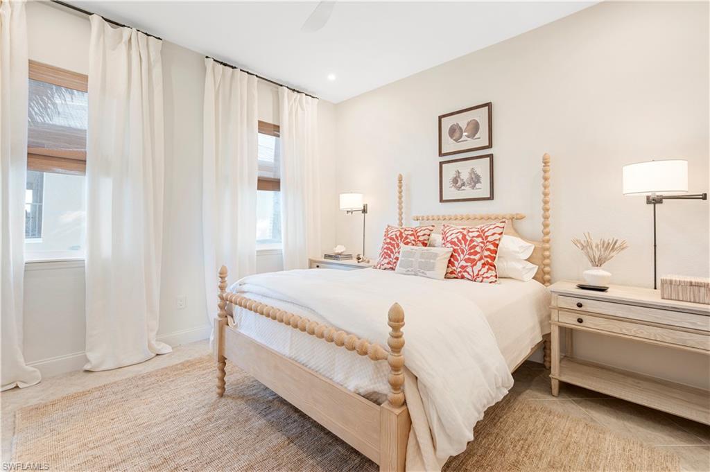 LITTLE HICKORY SHORES - Residential