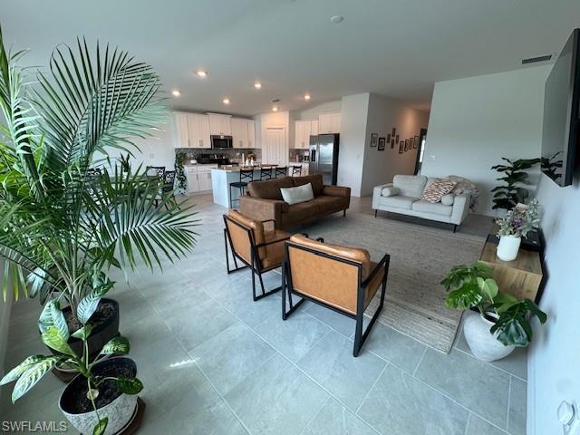 OAKVIEW - Residential Lease