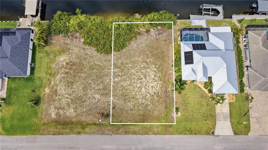 Great location. Great View. View of Intersecting Canal. You can build your dream home here. 
Not far to open water. Close to Shoping,Restrurants, Parks and More.