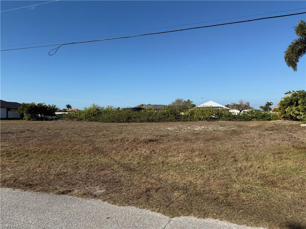 CAPE CORAL - Land