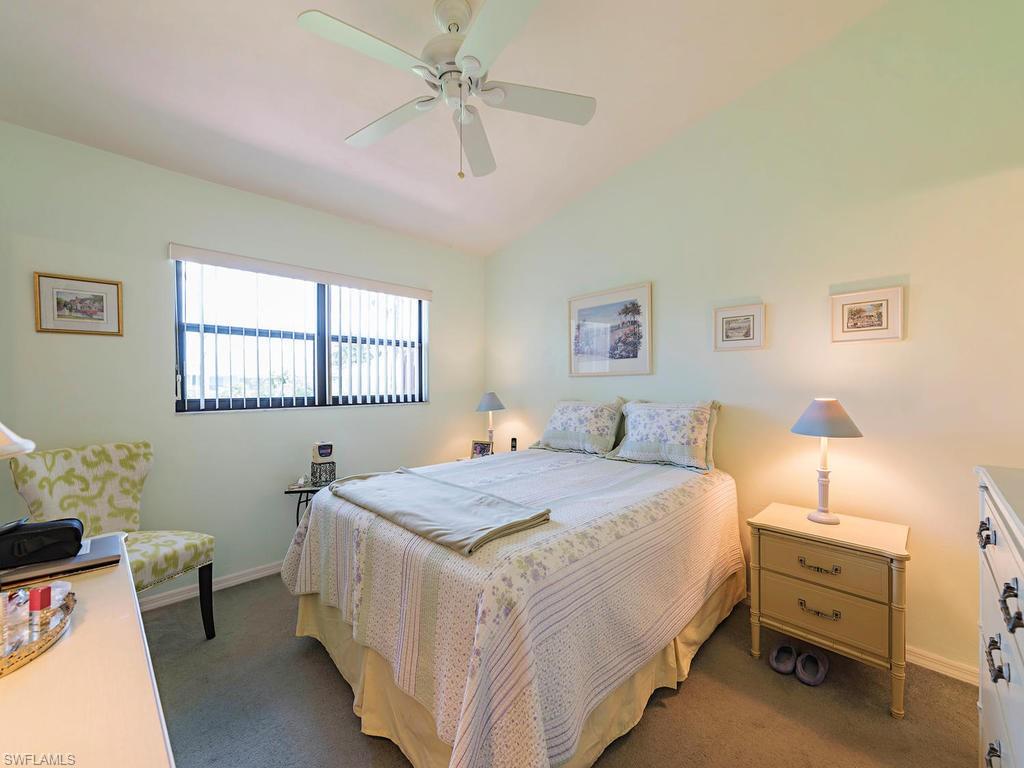 BOCA CIEGA MANOR - Residential