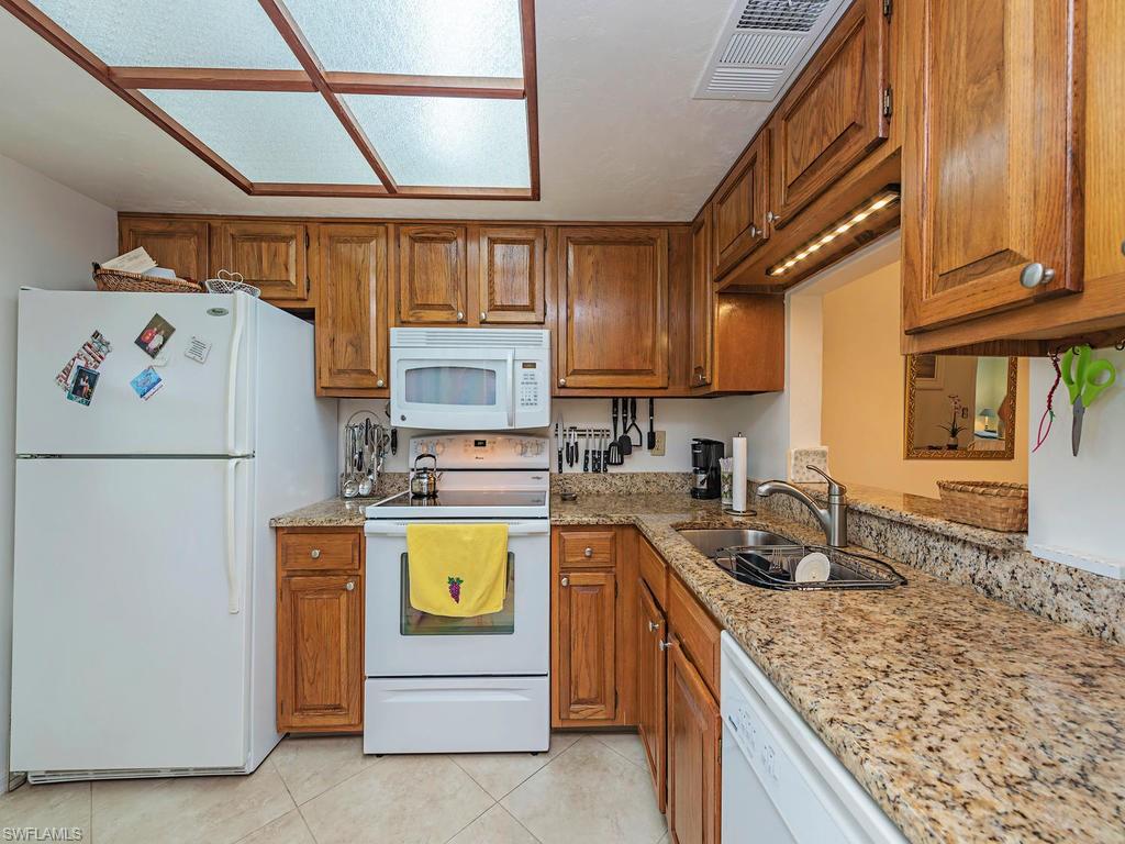 BOCA CIEGA MANOR - Residential