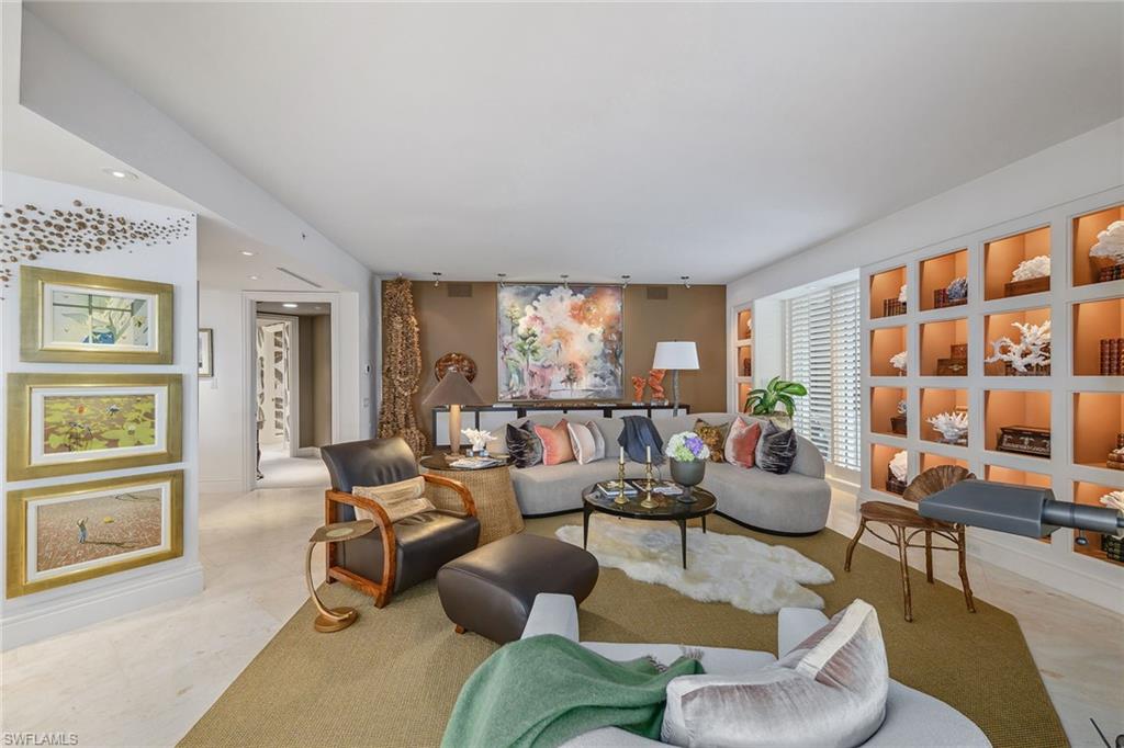 WINDSOR AT BAY COLONY - Residential