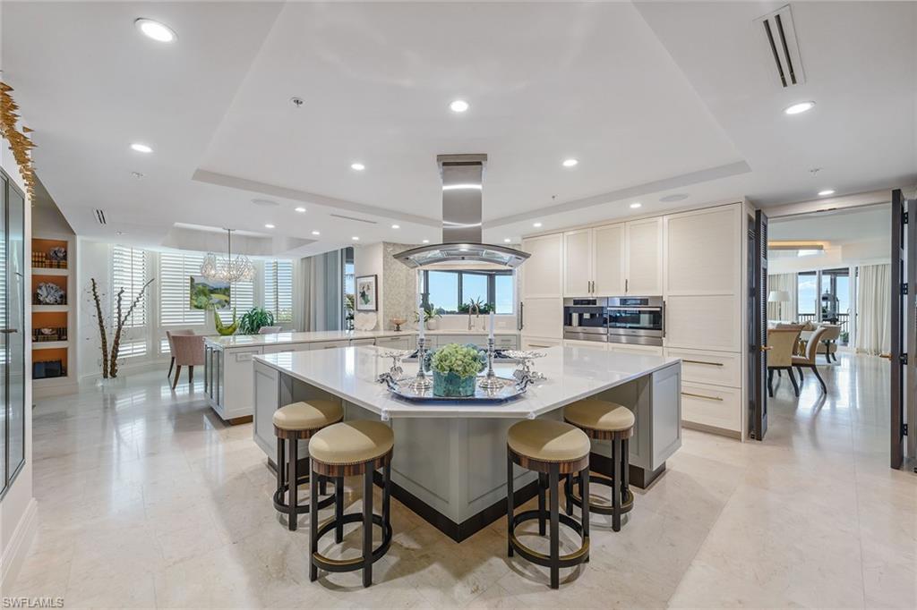 WINDSOR AT BAY COLONY - Residential