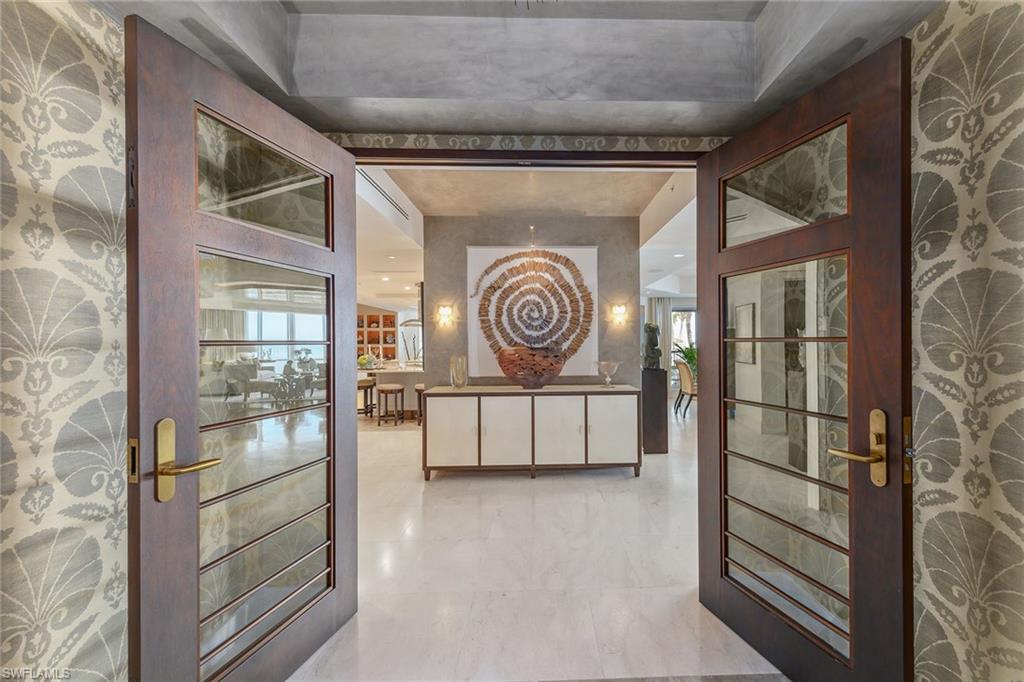 WINDSOR AT BAY COLONY - Residential