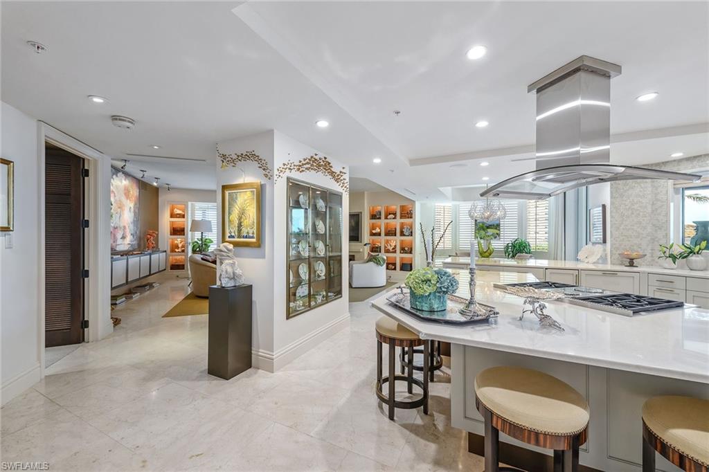 WINDSOR AT BAY COLONY - Residential