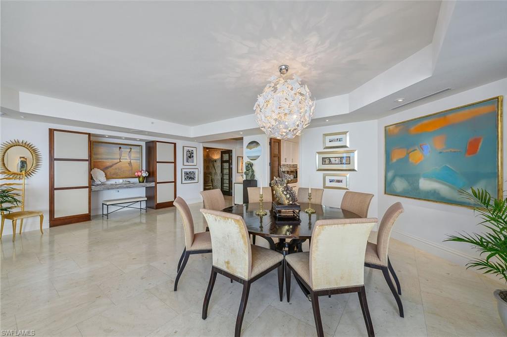 WINDSOR AT BAY COLONY - Residential