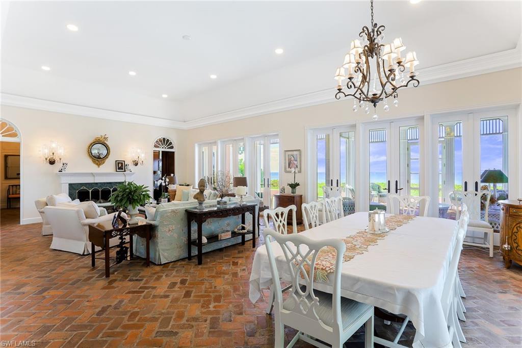 OLDE NAPLES - Residential