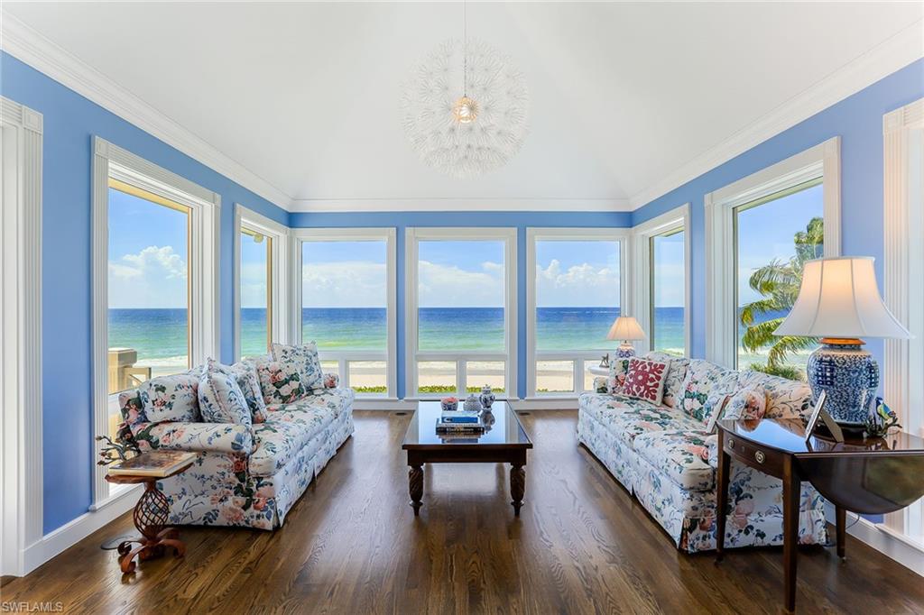 OLDE NAPLES - Residential