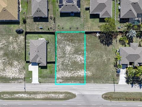 2002 Kismet PKWY W CAPE CORAL FL 33993