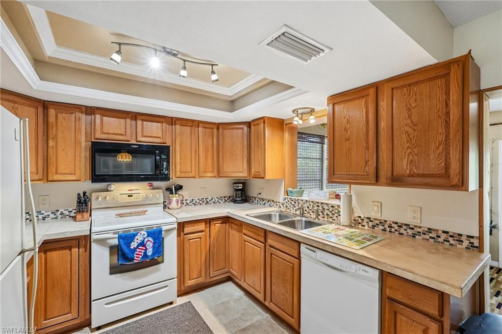 SAMANNS IN BONITA SPRINGS - Residential