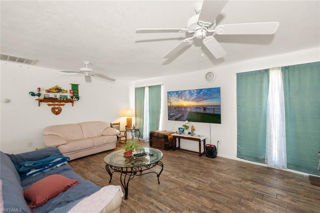 NORTH LABELLE - Residential