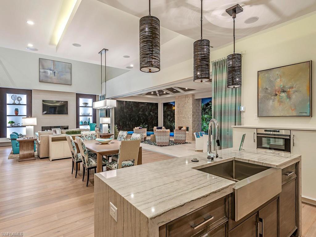 PARK SHORE - Residential