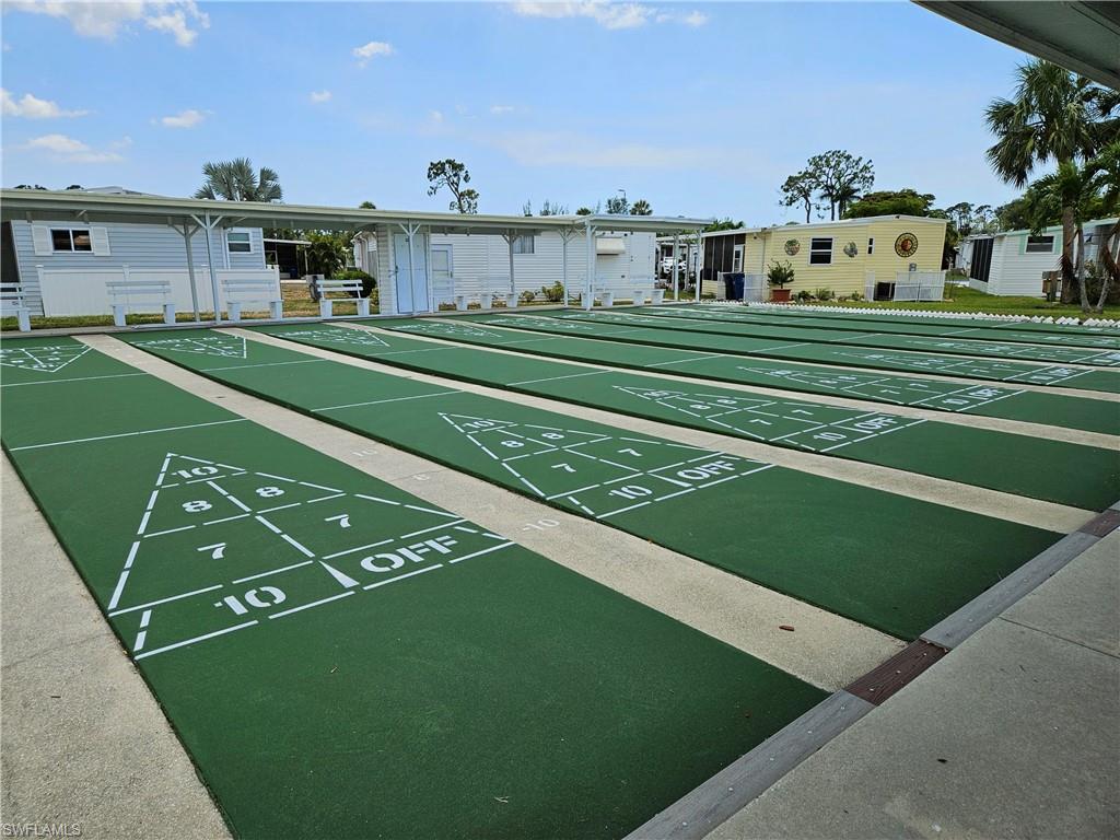 COACHLIGHT MANOR MOBILE HOME - Land