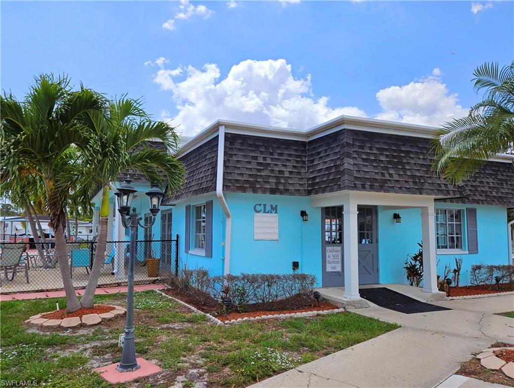 COACHLIGHT MANOR MOBILE HOME - Land