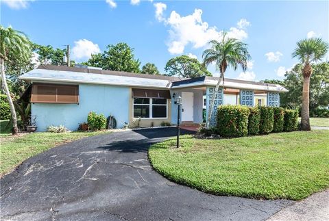 A home in NAPLES