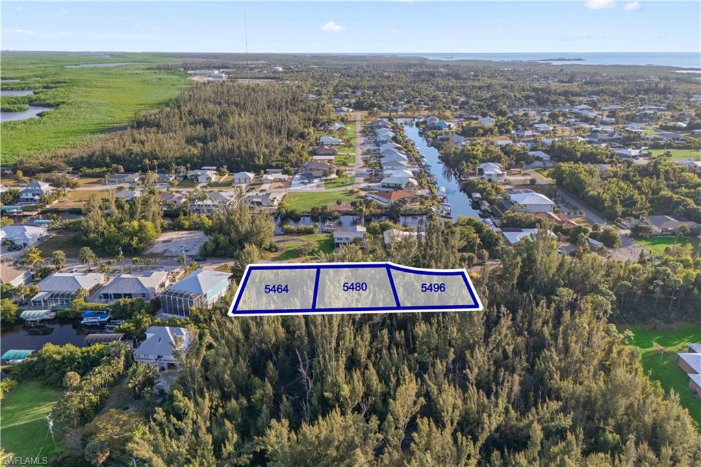 CHARLOTTE SHORES - Land