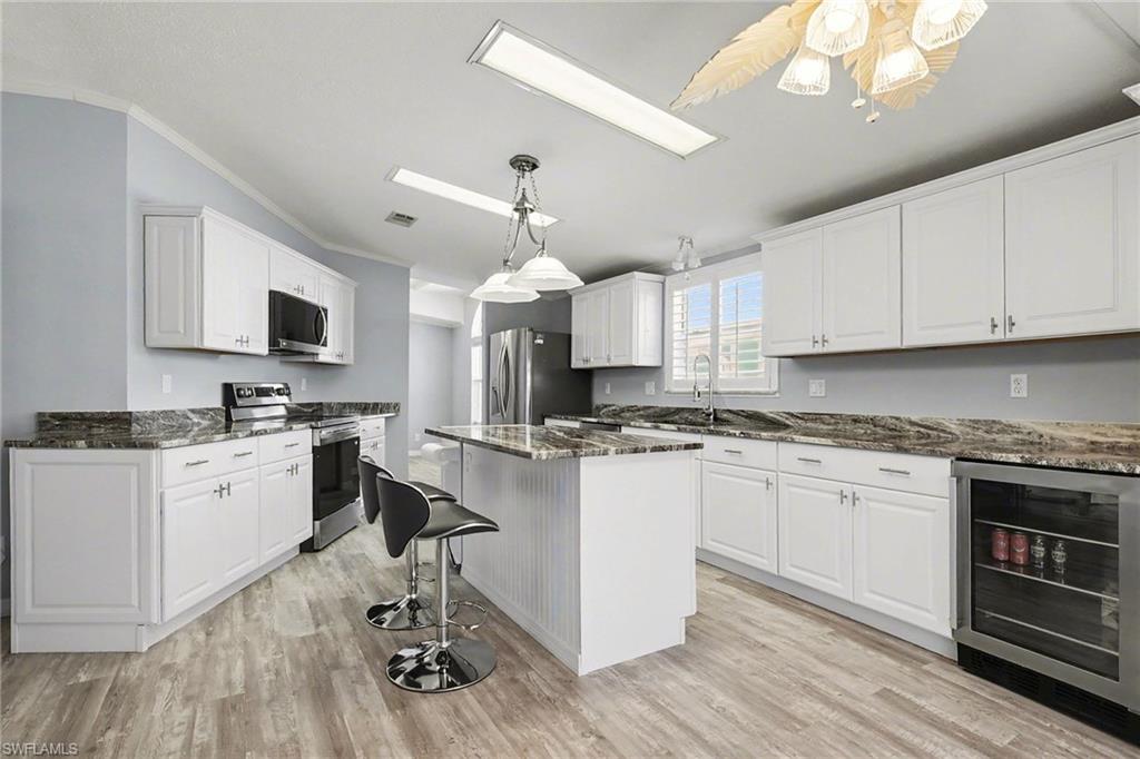 BAYSIDE ESTATES - Residential