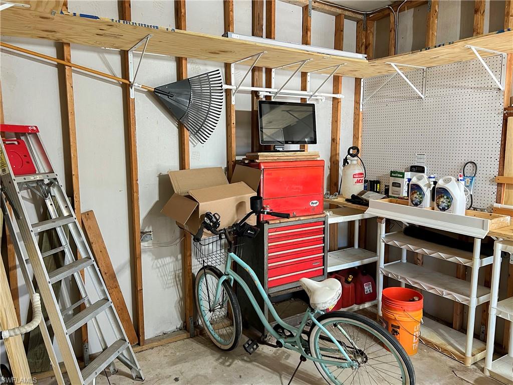 BAYSIDE ESTATES - Residential