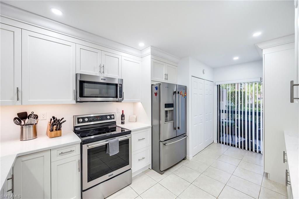 HAMPTONS AT KINGS LAKE - Residential Lease