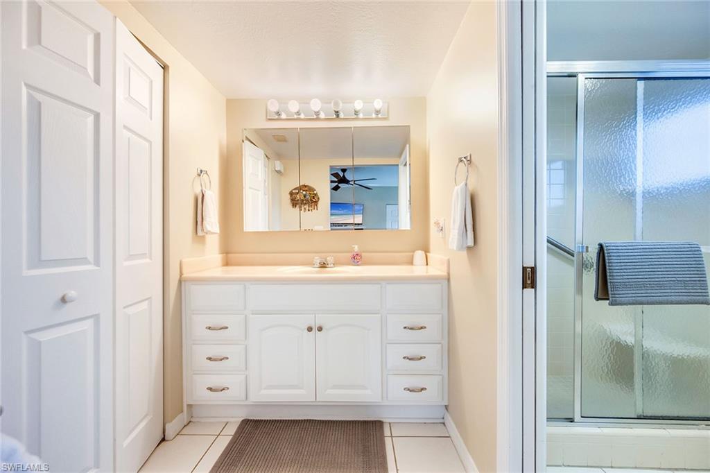 HAMPTONS AT KINGS LAKE - Residential Lease