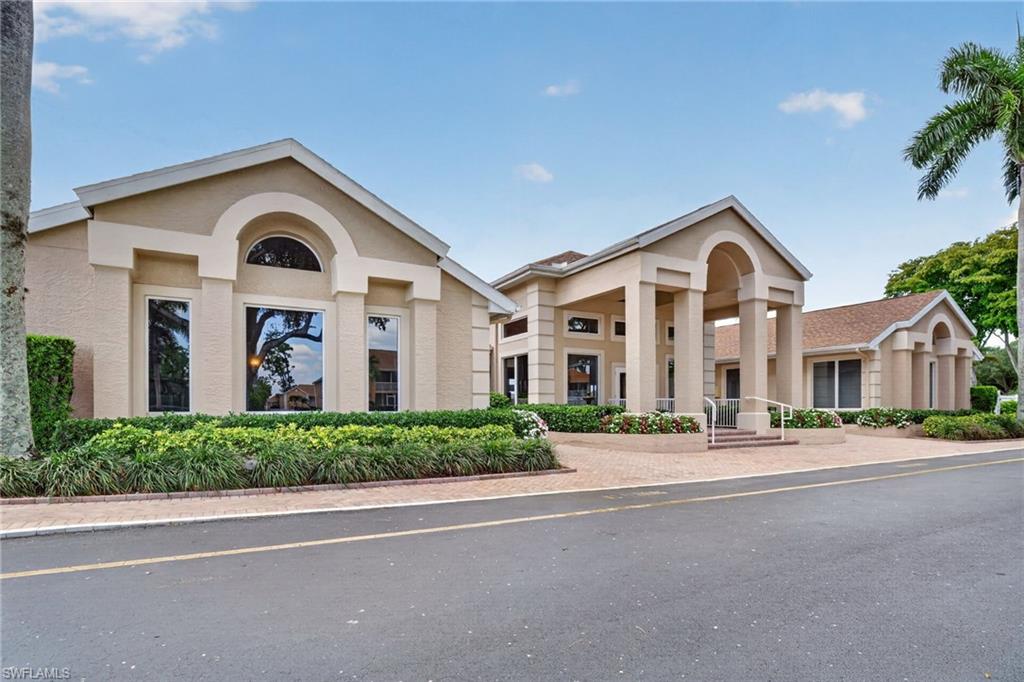 CROWN POINTE SHORES - Residential